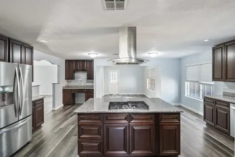 5107 Whittier Oaks Drive Friendswood TX 77546