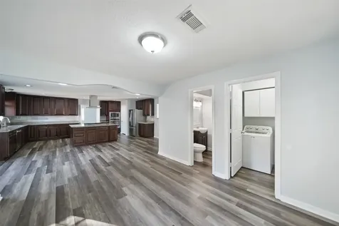 5107 Whittier Oaks Drive Friendswood TX 77546