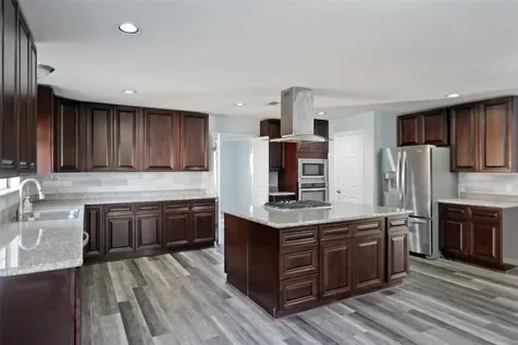 5107 Whittier Oaks Drive Friendswood TX 77546