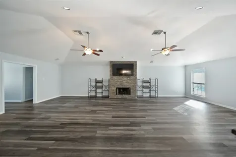 5107 Whittier Oaks Drive Friendswood TX 77546