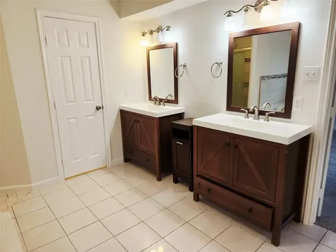 5107 Whittier Oaks Drive Friendswood TX 77546