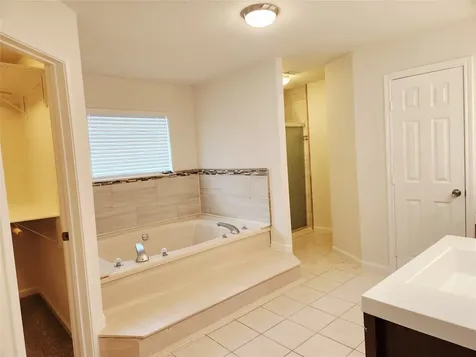 5107 Whittier Oaks Drive Friendswood TX 77546