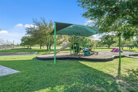 5107 Whittier Oaks Drive Friendswood TX 77546