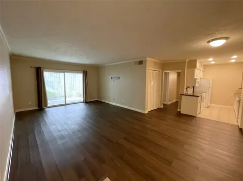2224 S Piney Point Road 114 Houston TX 77063