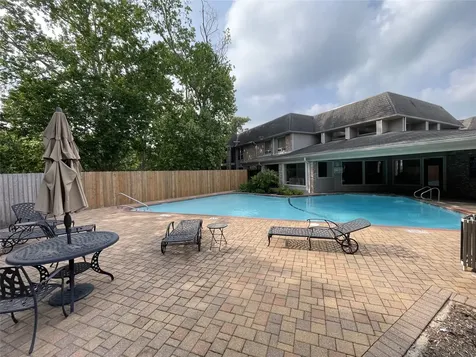2224 S Piney Point Road 114 Houston TX 77063