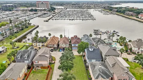 1306 Oceanside Lane League City TX 77573