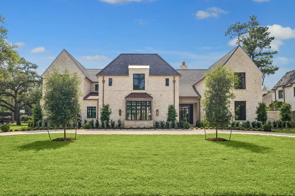 19 Willowron Drive Houston TX 77024