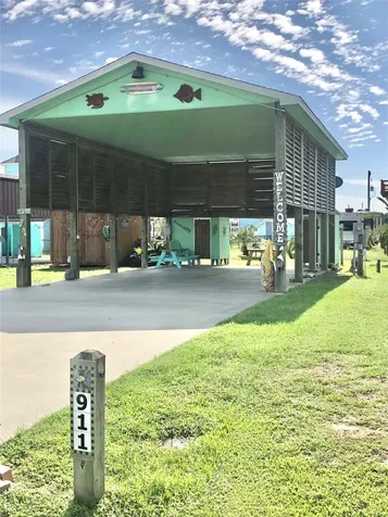 911 East Road Crystal Beach TX 77650
