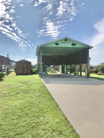 911 East Road Crystal Beach TX 77650