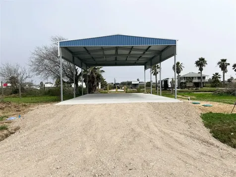 1176 N Tinkle Lane Crystal Beach TX 77650