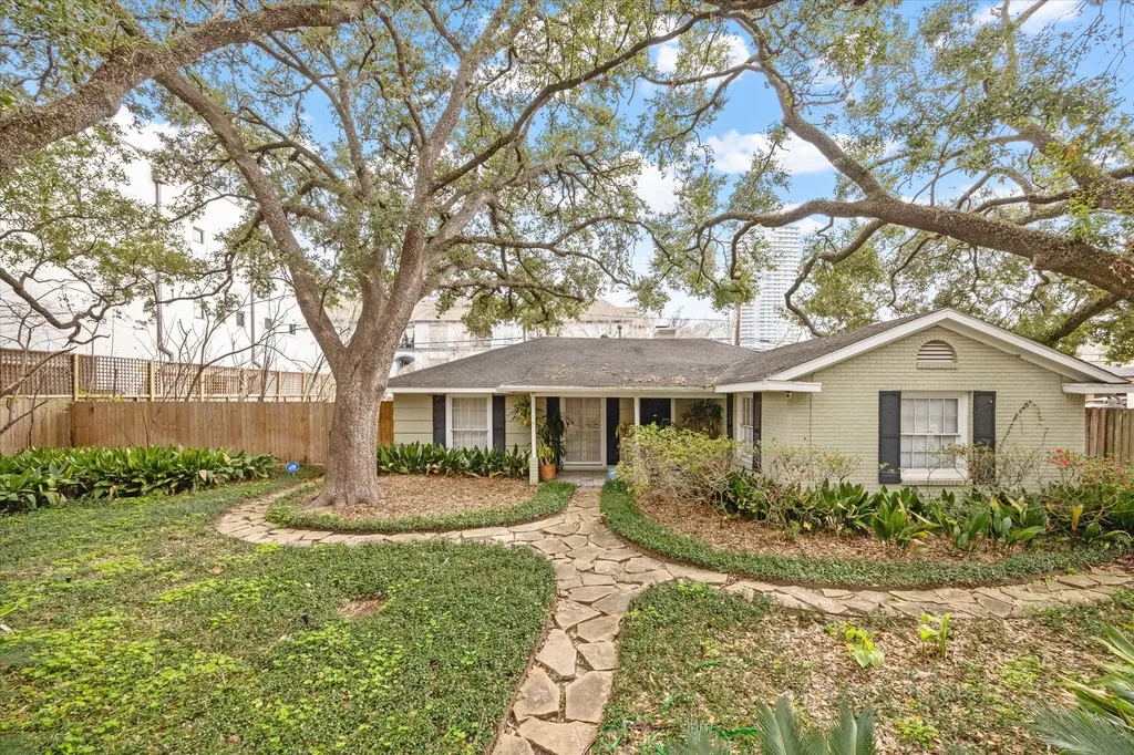 2739 Drexel Drive Houston TX 77027