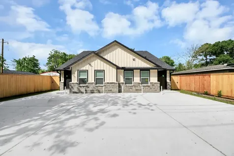 7066 Villa Street A Houston TX 77061