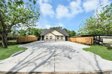 7066 Villa Street A Houston TX 77061