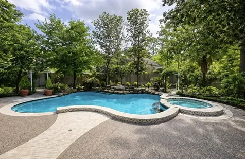 94 E Fairbranch Circle The Woodlands TX 77382