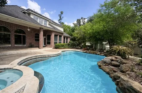 94 E Fairbranch Circle The Woodlands TX 77382