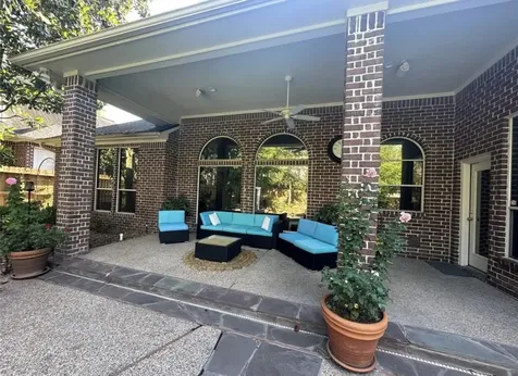 94 E Fairbranch Circle The Woodlands TX 77382