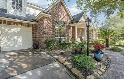 94 E Fairbranch Circle The Woodlands TX 77382