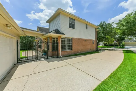 3223 Pleasant Cove Court Houston TX 77059