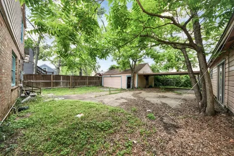 3735 Rio Vista Street Houston TX 77021
