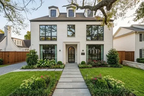 2217 Pelham Drive Houston TX 77019