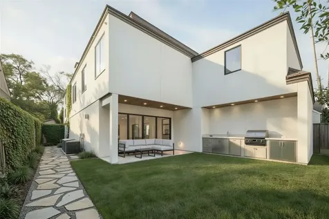 2217 Pelham Drive Houston TX 77019
