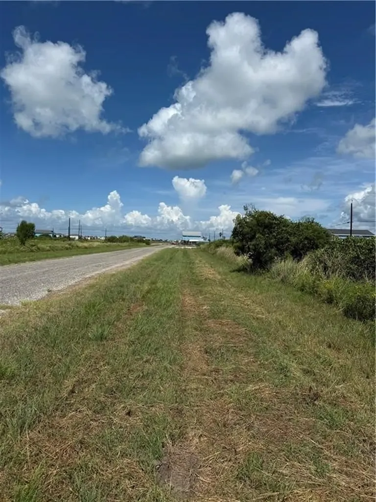 148 W Glen Oak Lane Rockport TX 78382
