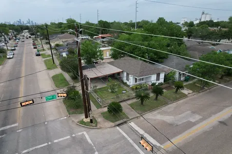 703 76th Street Houston TX 77012