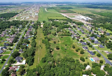 00 Fm 565 North Mont Belvieu TX 77523