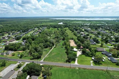 00 Fm 565 North Mont Belvieu TX 77523