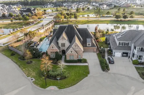 2203 Flameleaf Court Conroe TX 77384