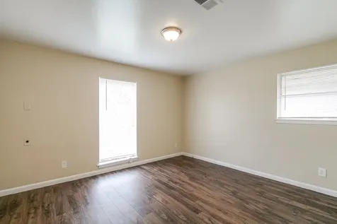 5755 Oakham Street Houston TX 77085