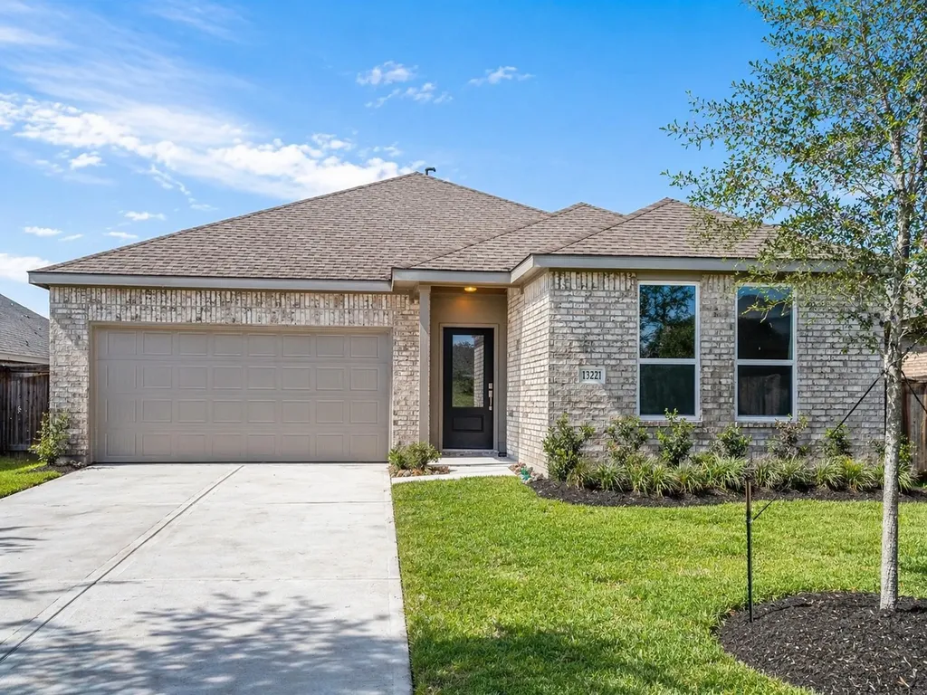 13221 Harbor Point Drive Texas City TX 77568
