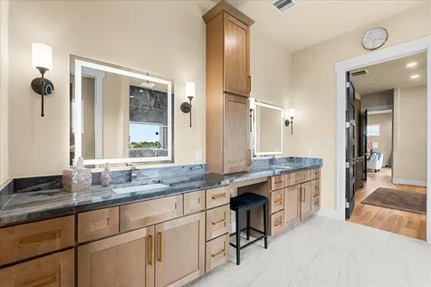 88 Bayou Lane Kemah TX 77565