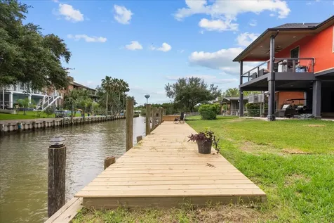 88 Bayou Lane Kemah TX 77565