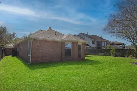 2307 Upland Park Drive Sugar Land TX 77479
