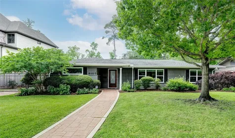 6107 Queenswood Lane Houston TX 77008