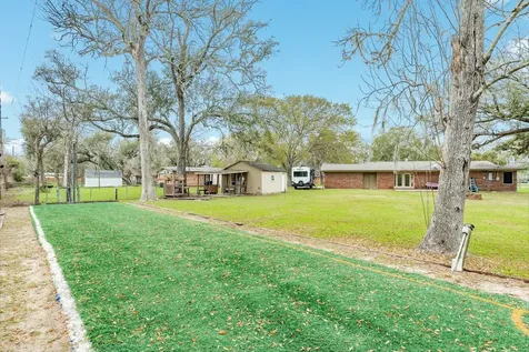 112 Blossom Street Lake Jackson TX 77566