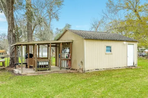 112 Blossom Street Lake Jackson TX 77566