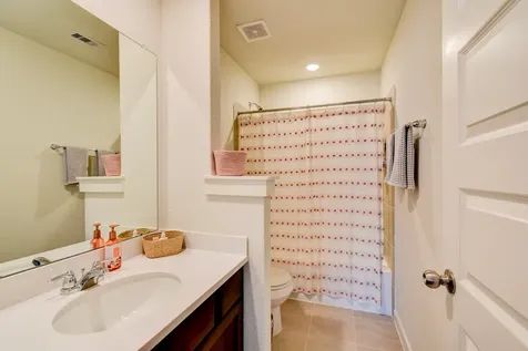 205 Laura Leigh Lane Angleton TX 77515