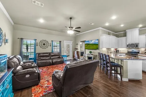 305 Poppy Street Lake Jackson TX 77566