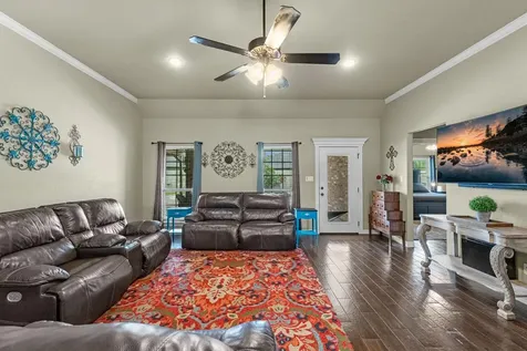 305 Poppy Street Lake Jackson TX 77566