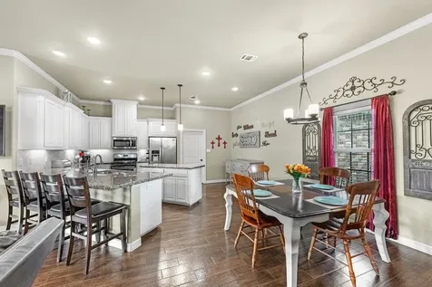305 Poppy Street Lake Jackson TX 77566