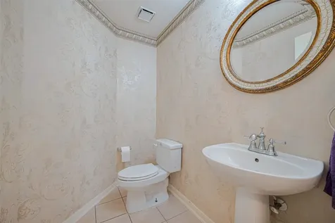 9218 Memorial Pines Way Spring TX 77379