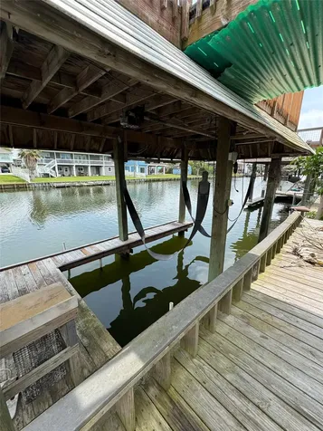 662 Warsaw Street Galveston TX 77563