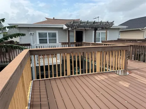 662 Warsaw Street Galveston TX 77563