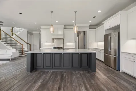 5006 Mayfair Street Bellaire TX 77401