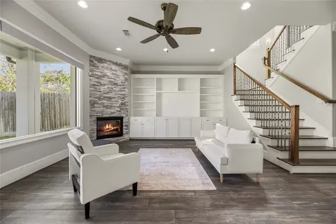 5006 Mayfair Street Bellaire TX 77401