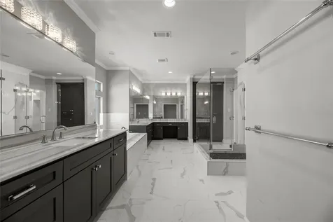 5006 Mayfair Street Bellaire TX 77401