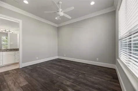 5006 Mayfair Street Bellaire TX 77401