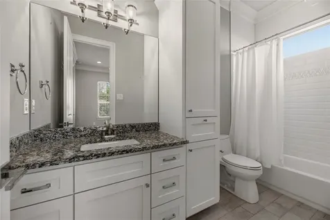 5006 Mayfair Street Bellaire TX 77401